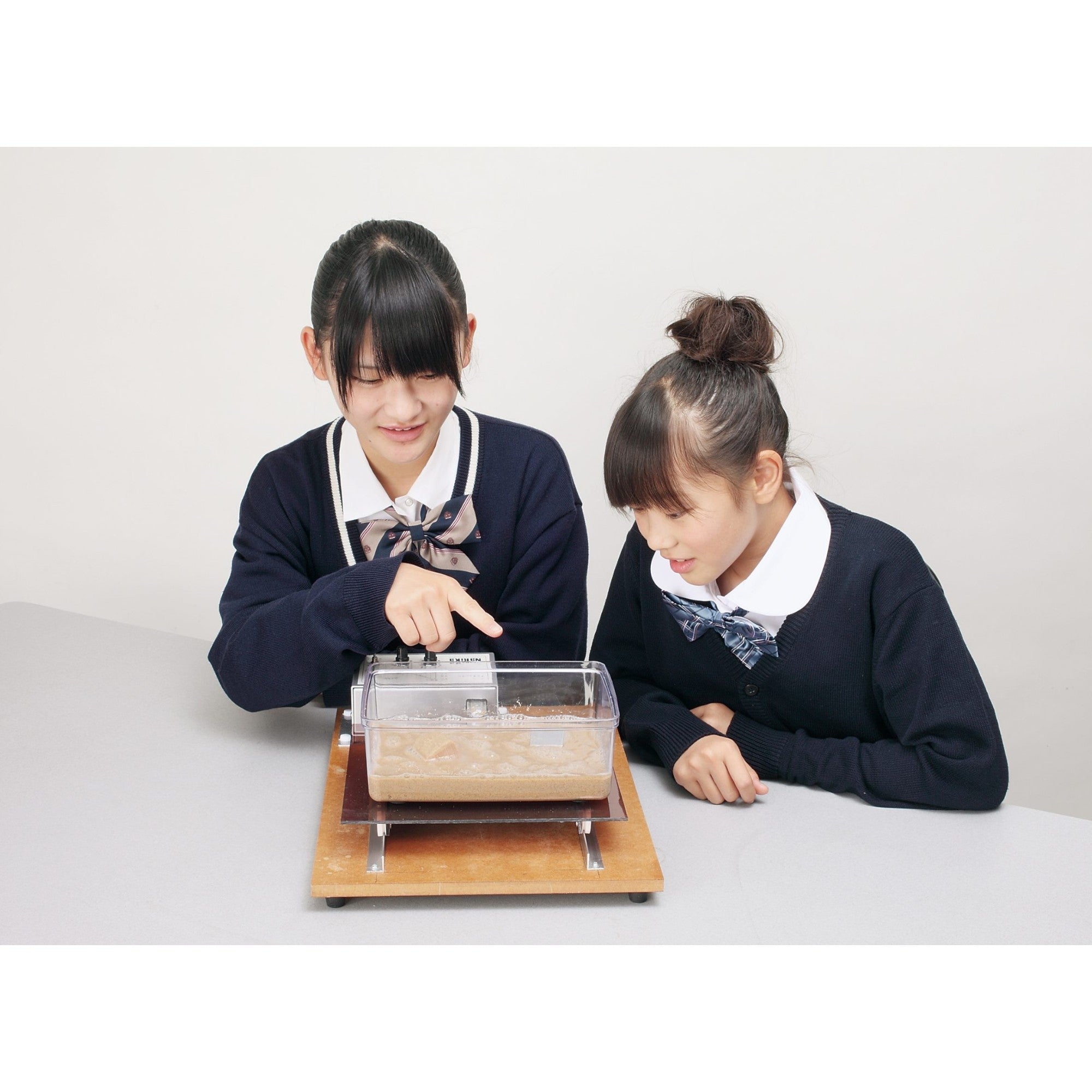 Liquefaction Experiment Apparatus. Made by Narika Corporation.