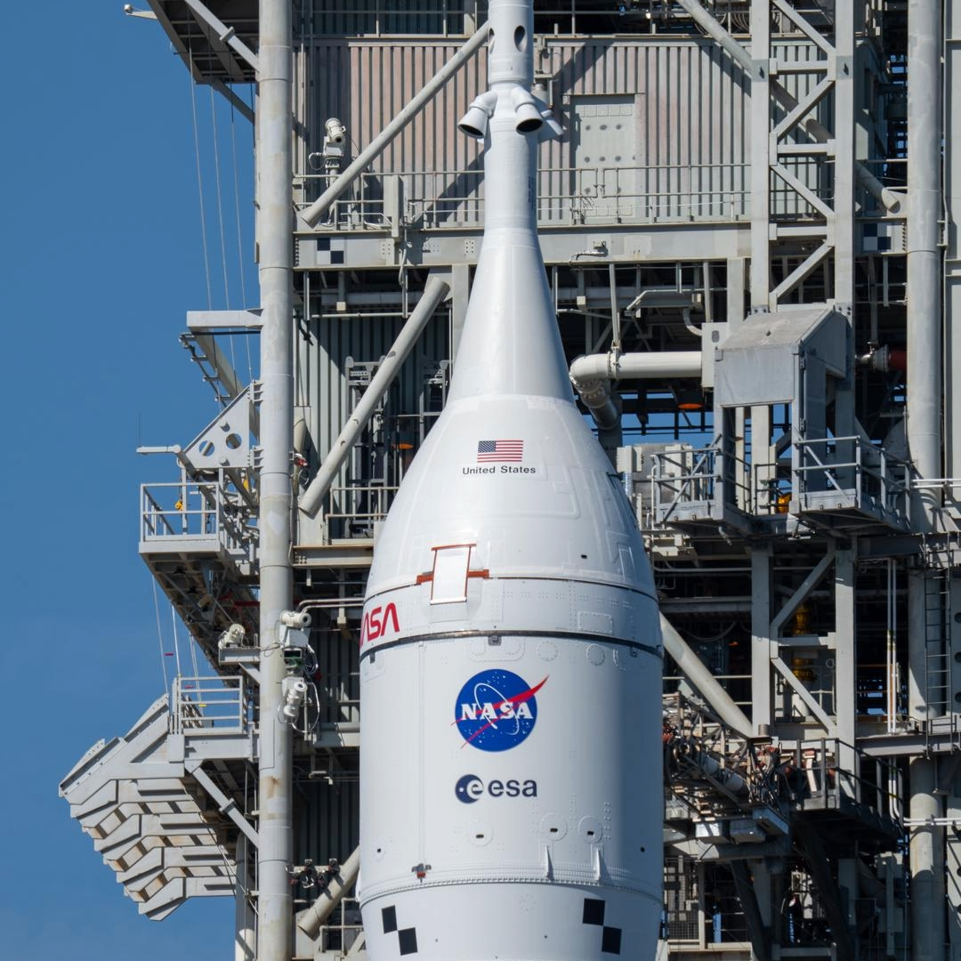 How to Get to the Moon: The Physics of Artemis II